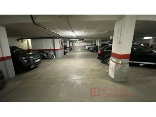 Garaje en venta en Veinat en Salt