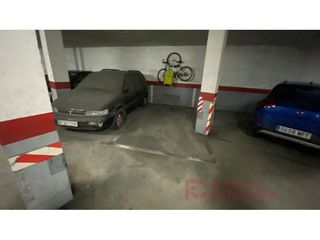Garaje en venta en Veinat en Salt