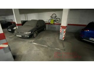 Garaje en venta en Veinat en Salt