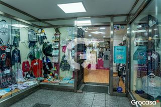 Local comercial en venta en El Carmel en Barcelona