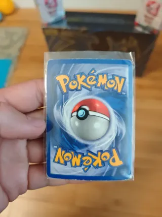 Pokémon Mega Charizard X & Y Box + Carte