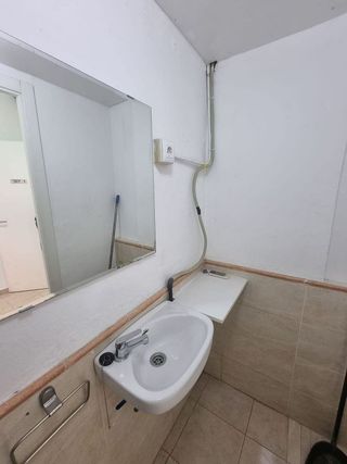 Local comercial en alquiler en Los Remedios en Sevilla