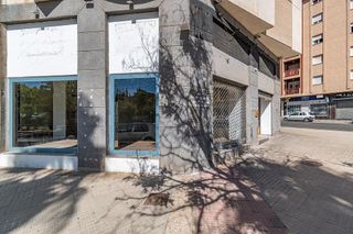 Local comercial en venta en Cerrillo de Maracena - Periodistas en Granada