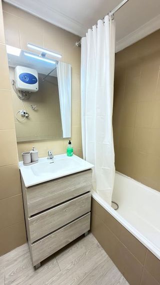 Piso en alquiler en Santa Catalina - Canteras en Palmas de Gran Canaria(Las)