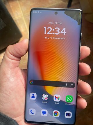 Motorola 50 Fusion es nuevo perocon fuga de tinta
