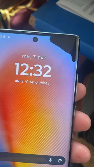 Motorola 50 Fusion es nuevo perocon fuga de tinta