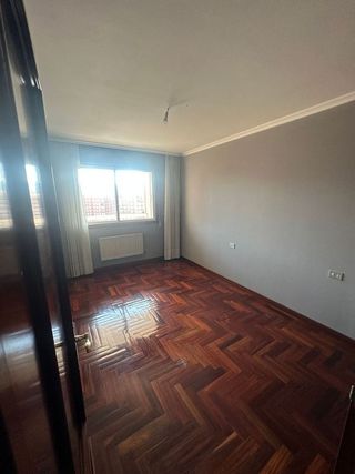 Piso en alquiler en Calvario - Santa Rita en Vigo