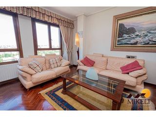 Piso en alquiler en General Dávila en Santander