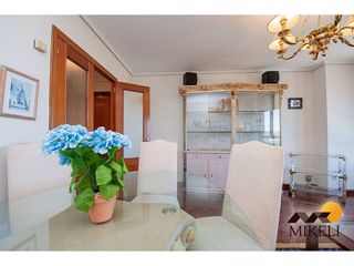 Piso en alquiler en General Dávila en Santander