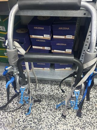 Portabicicletas  trasero + placa de señalización