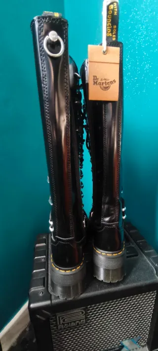 Anfibi Dr Martens limited edition