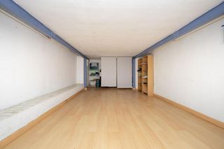 Local comercial en venta en Cervantes en Granada