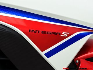 HONDA INTEGRA S 750 -A2-