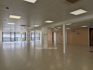 Oficina en alquiler en La Dreta de l'Eixample en Barcelona
