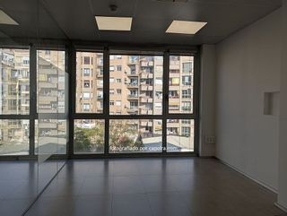 Oficina en alquiler en La Dreta de l'Eixample en Barcelona