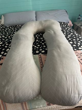 Cojín de embarazo gris