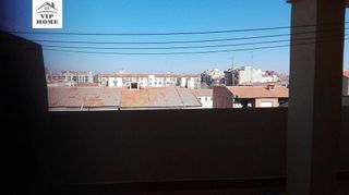Piso en alquiler en Hospital - Parque sur en Albacete