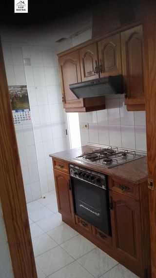 Piso en alquiler en Hospital - Parque sur en Albacete