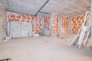 Local comercial en venta en Zona Poniente en Armilla