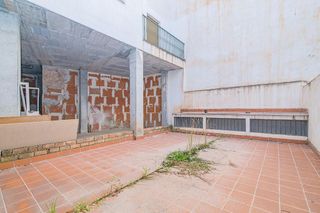 Local comercial en venta en Zona Poniente en Armilla