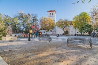 Local comercial en venta en Zona Poniente en Armilla