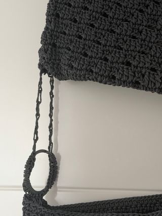 Colgador de tela negro para puerta