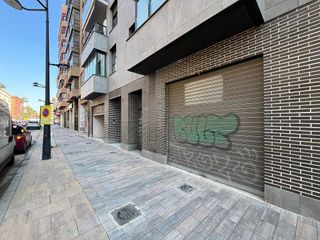 Local comercial en alquiler en Arrancapins en Valencia