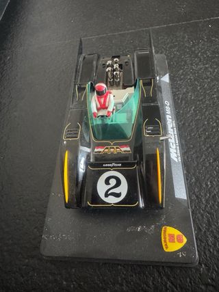 Coche Scalextric McLaren M8-D Vic Elford