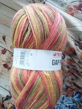 Lanas Mondial -  7 Ovillos de lana