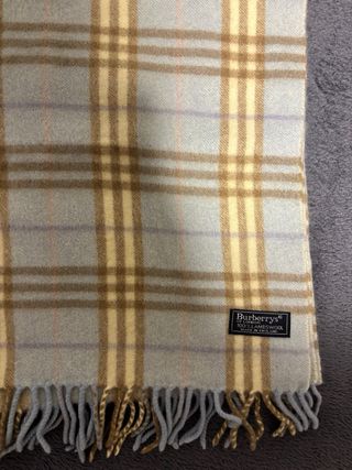 Bufanda Burberry Clásica Tartán Beige y Azul