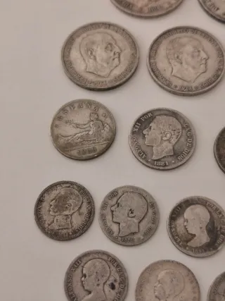Lote 33 Monedas Españolas de Plata