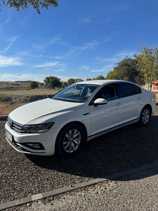 Volkswagen Passat 2021