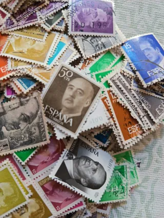 400 Sellos España Franco y Rey