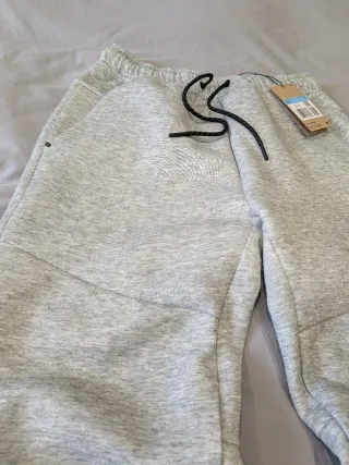 nike tech pantalón gris talla m con etiqueta