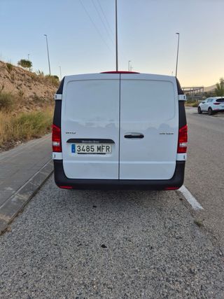 Mercedes-Benz Vito 2023