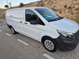 Mercedes-Benz Vito 2023