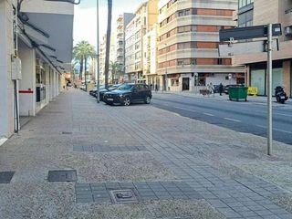 Local comercial en alquiler en Tavernes de la Valldigna