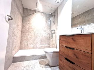 Oficina en alquiler en Sant Antoni en Barcelona