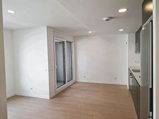 Piso en alquiler en Ensanche de Vallecas - Valdecarros en Madrid