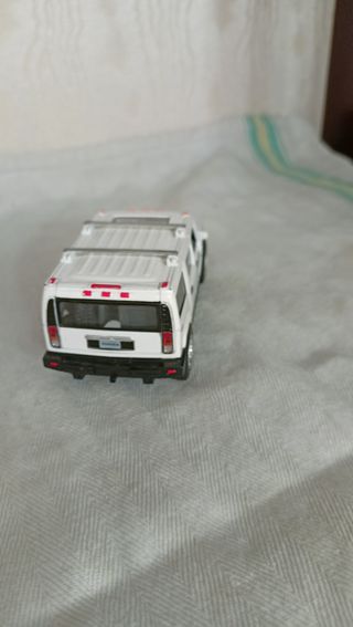 Modellino Auto Hummer H2 Bianco