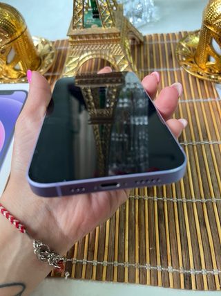 iPhone 12 Morado