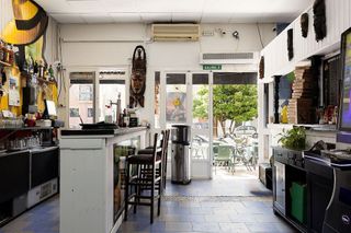 Local comercial en venta en San Pedro de Alcántara pueblo en Marbella