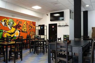 Local comercial en venta en San Pedro de Alcántara pueblo en Marbella