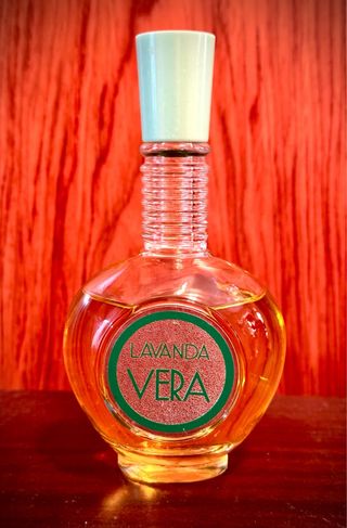 Lavanda Vera. Colonia. Botella Vintage