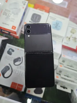 Samsung Z Flip 3 Negro para pieza.
