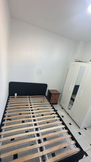 Se alquila habitación  – Zona tranquila