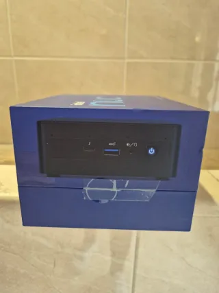 Intel NUC 11 Performance Mini PC i5, NUEVO