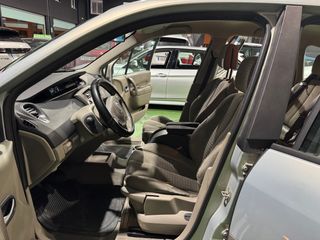 RENAULT Scénic CONFORT AUTHENTIQUE 1.9DCI