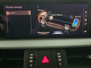 Lexus ES 2.5 300h Luxury D-View
