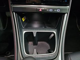 Lexus LBX 1.5 136cv HEV Elegant+ Black